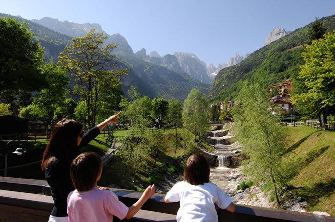 Hotel Des Alpes Molveno Ngoại thất bức ảnh